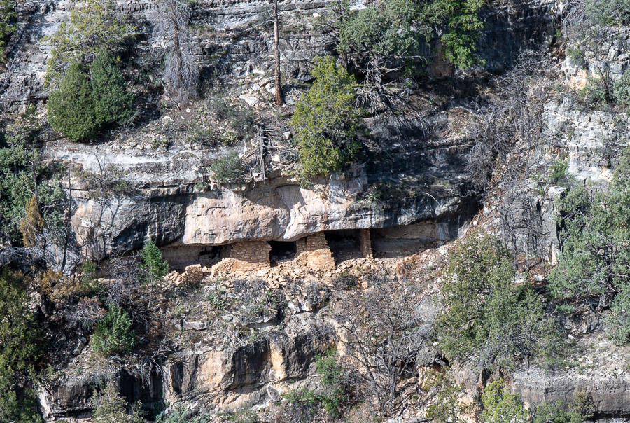 Sinagua cliff dwelling