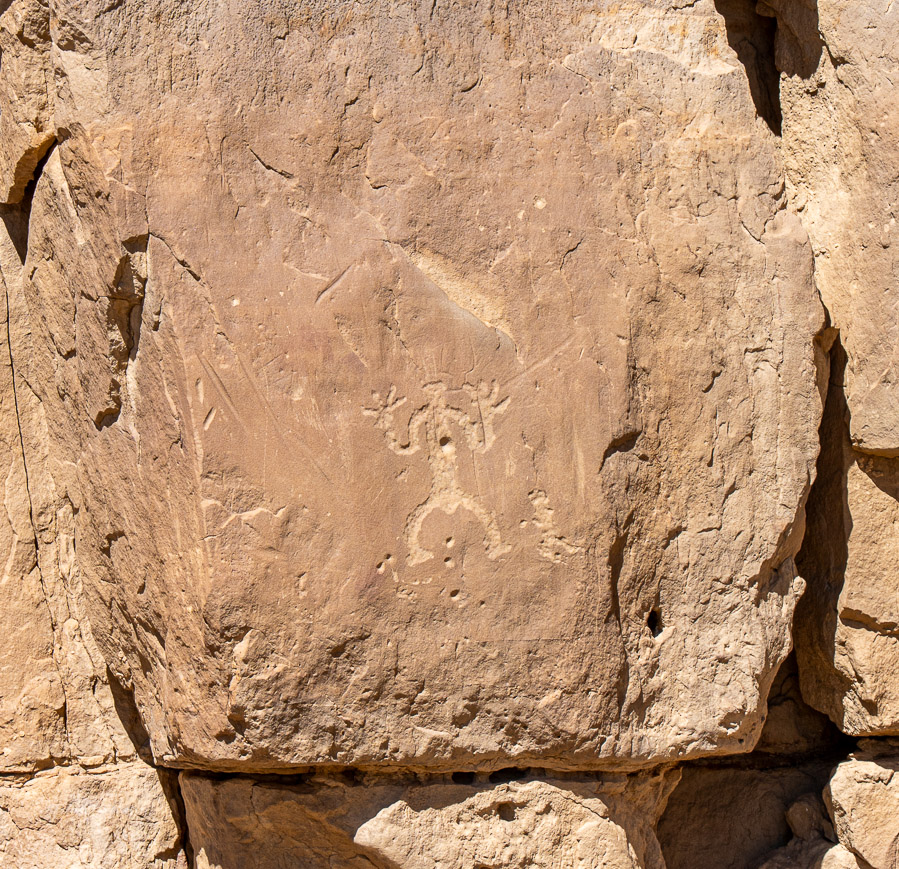 Petroglyphs Chaco Canyon